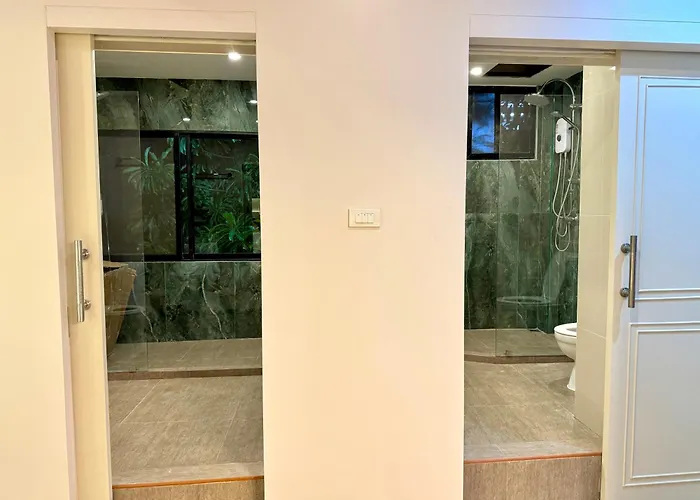 Avalan Phayathai Airport Link 4* 曼谷