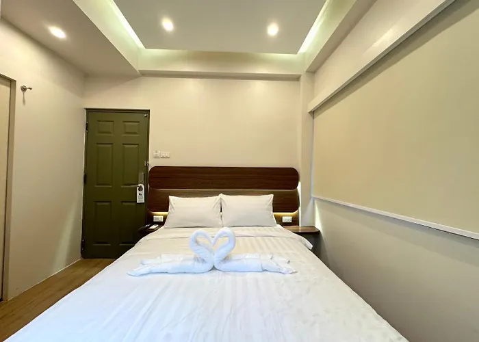 Avalan Phayathai Airport Link 4*