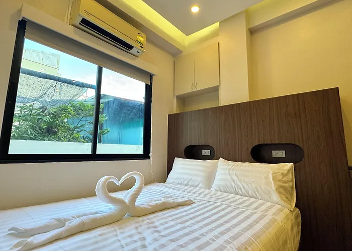 Avalan Phayathai Airport Link 4* بانكوك