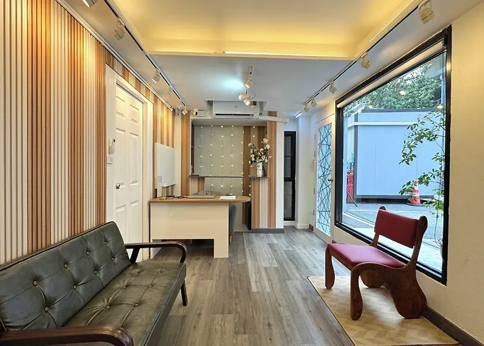 Avalan Phayathai Airport Link 酒店 4*