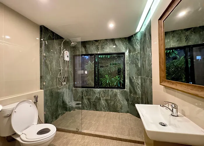 Avalan Phayathai Airport Link 4*